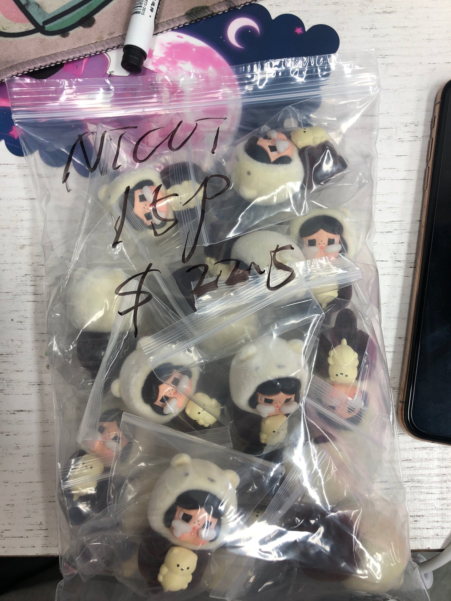 Nicci basket