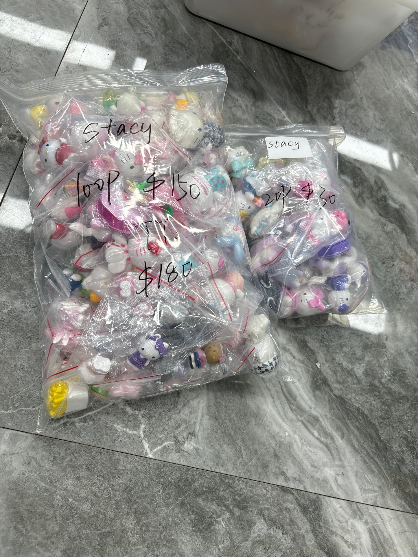 Stacy basket