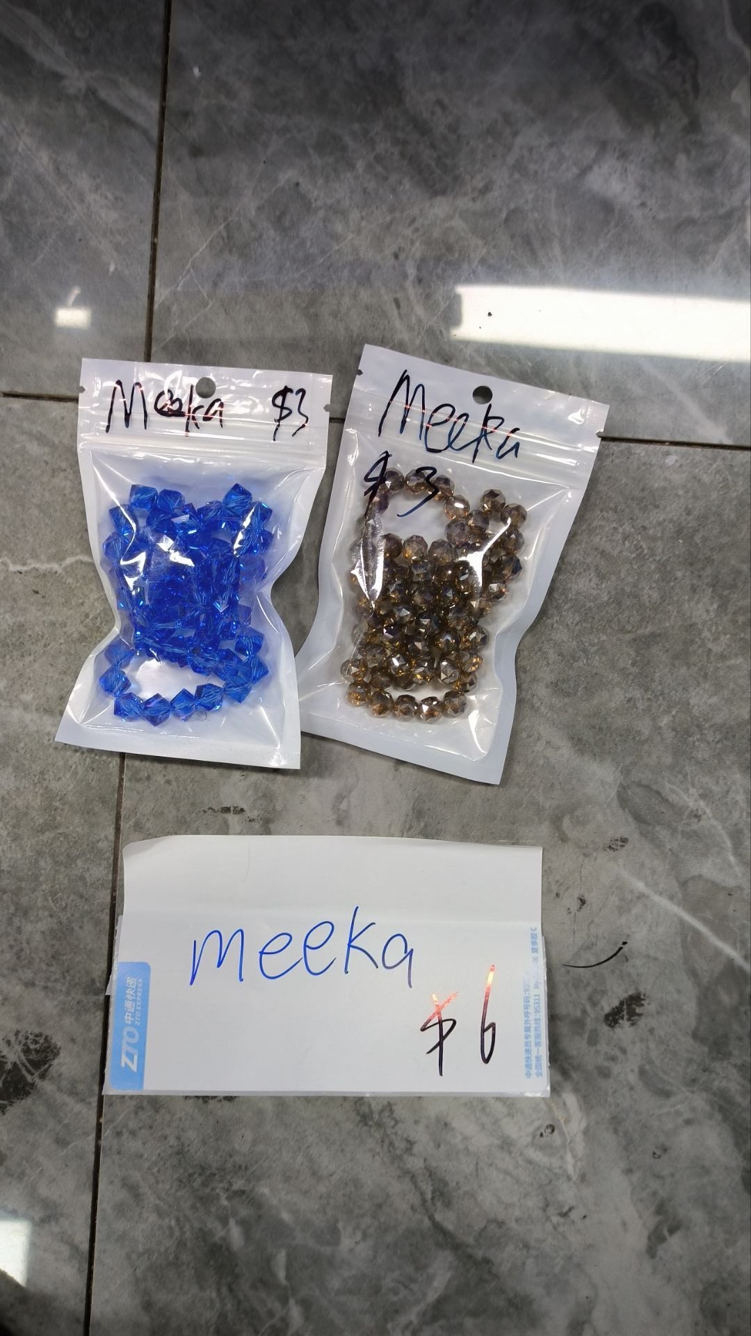 Meeka basket