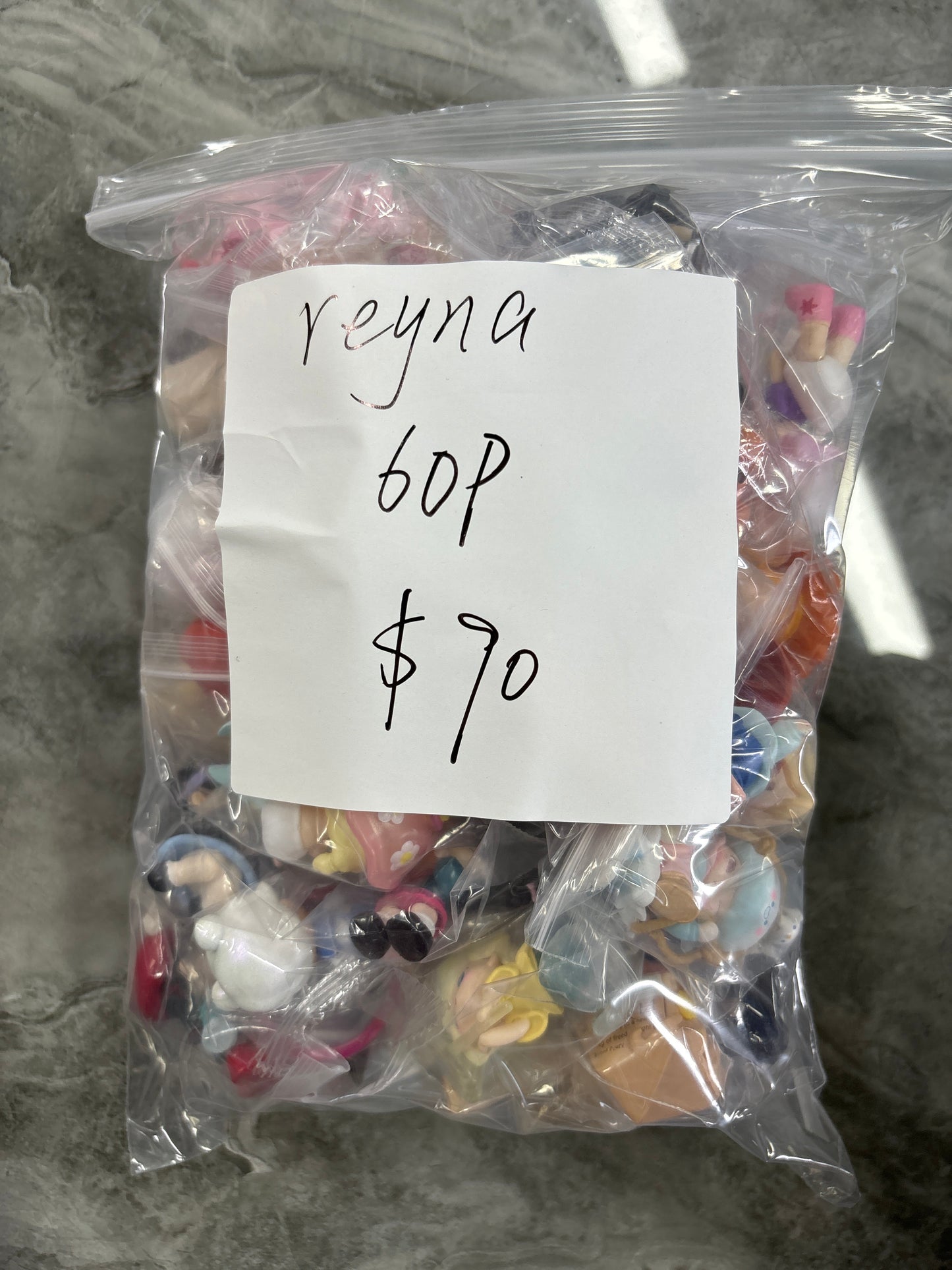 Reyna basket-260yelllow car